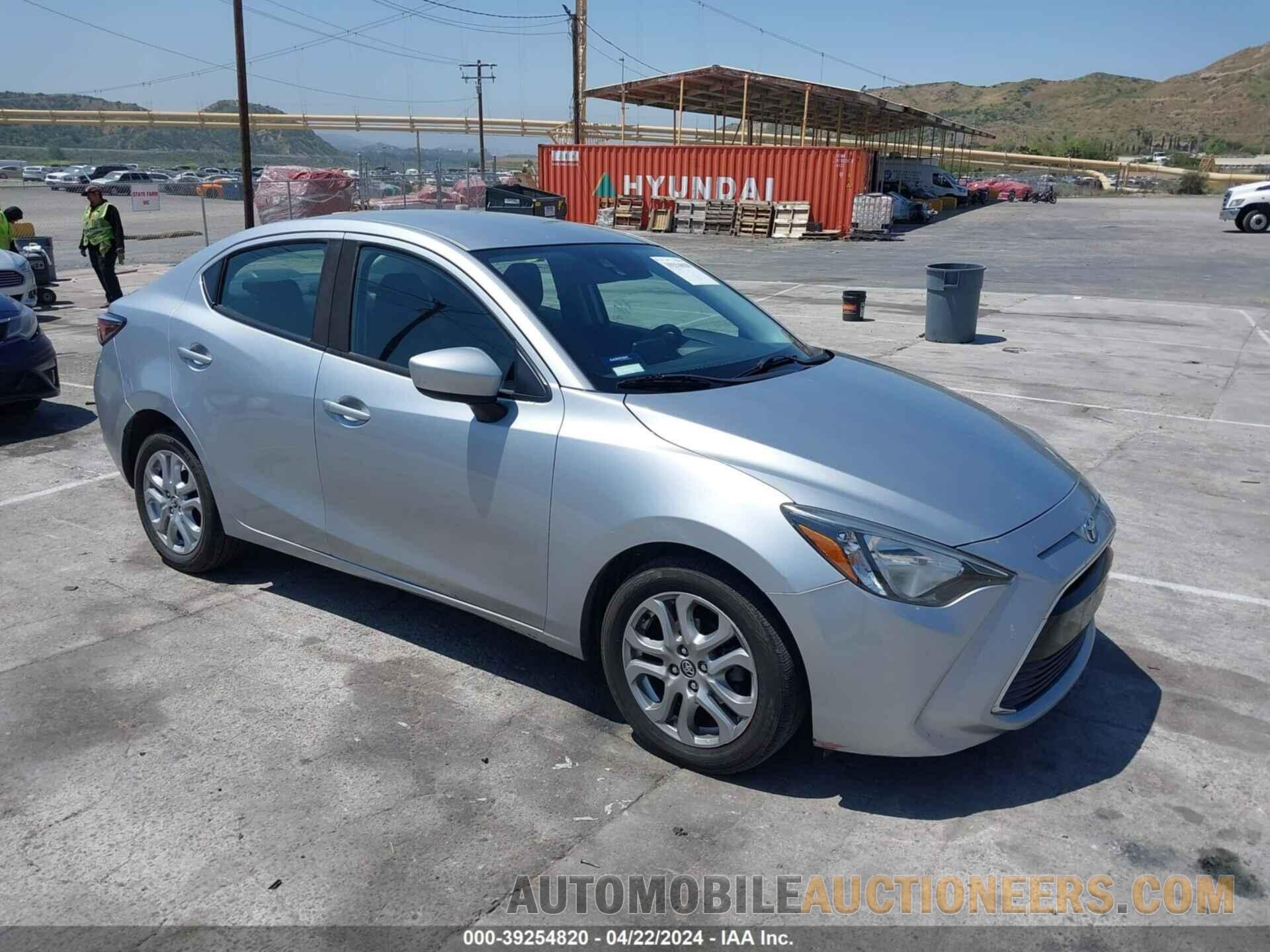 3MYDLBYVXJY318060 TOYOTA YARIS IA 2018