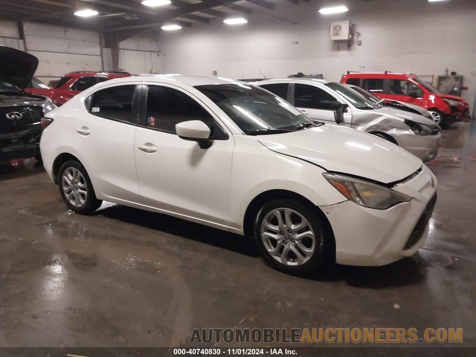 3MYDLBYVXJY320892 TOYOTA YARIS IA 2018