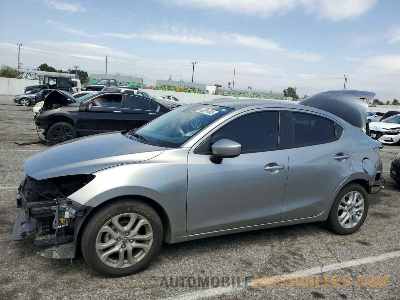 3MYDLBZV1GY124184 TOYOTA SCION 2016