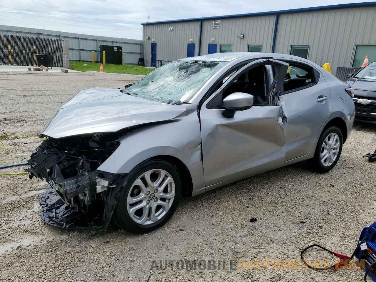 3MYDLBZV2GY132469 TOYOTA SCION 2016