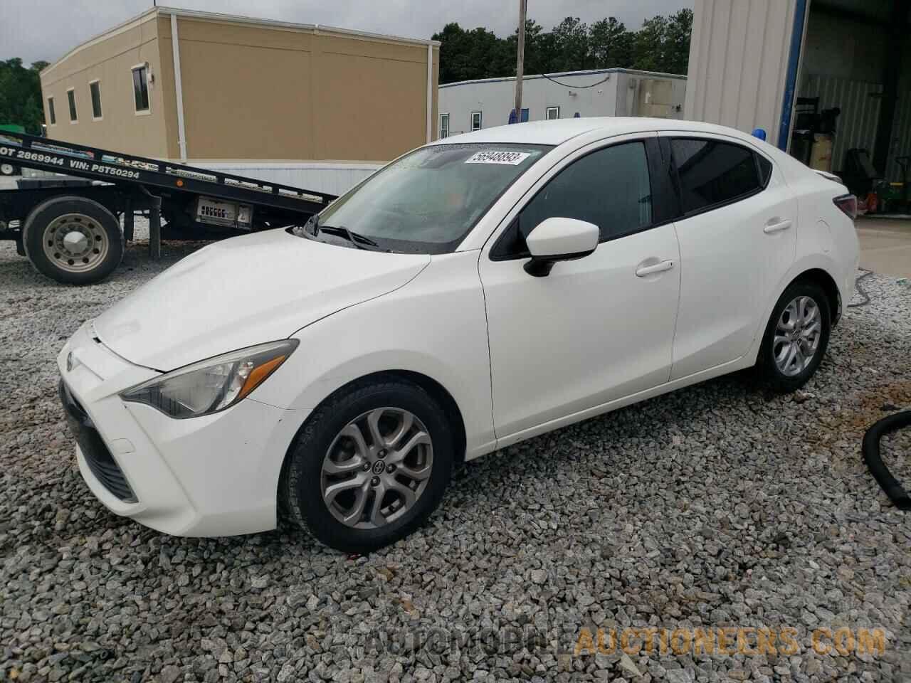 3MYDLBZV3GY130293 TOYOTA SCION 2016