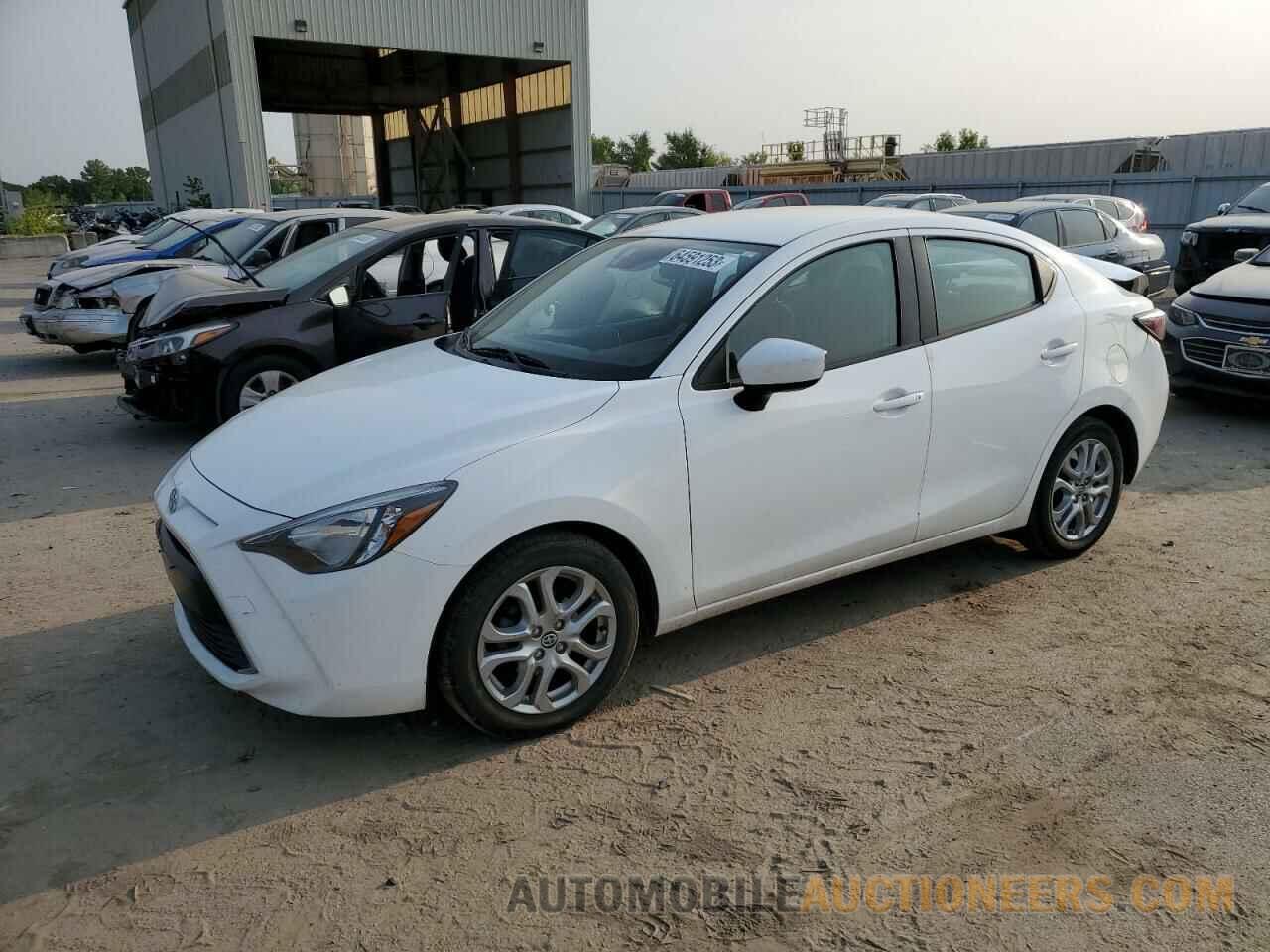 3MYDLBZV4GY137351 TOYOTA SCION 2016