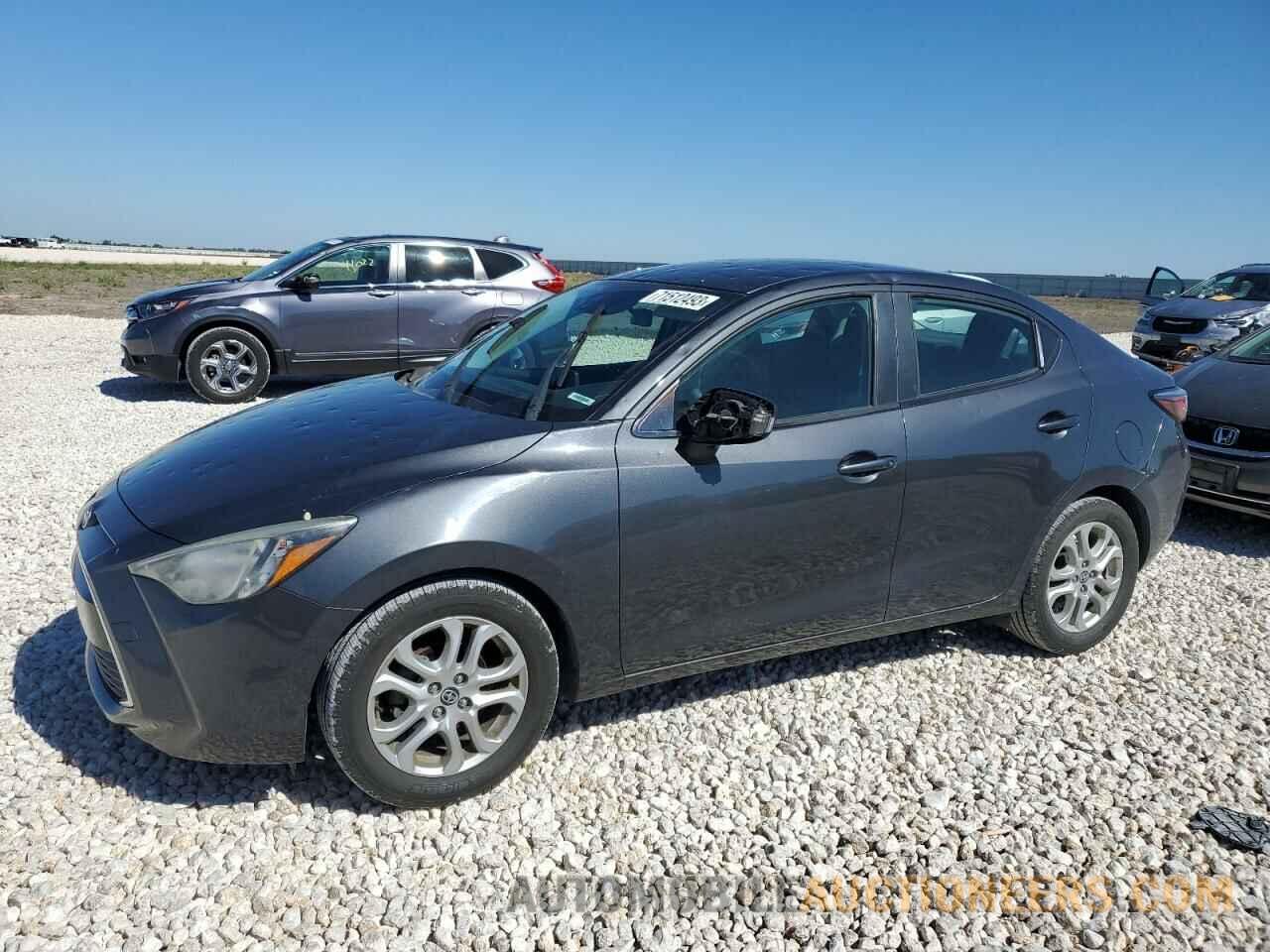 3MYDLBZV5GY101135 TOYOTA SCION 2016