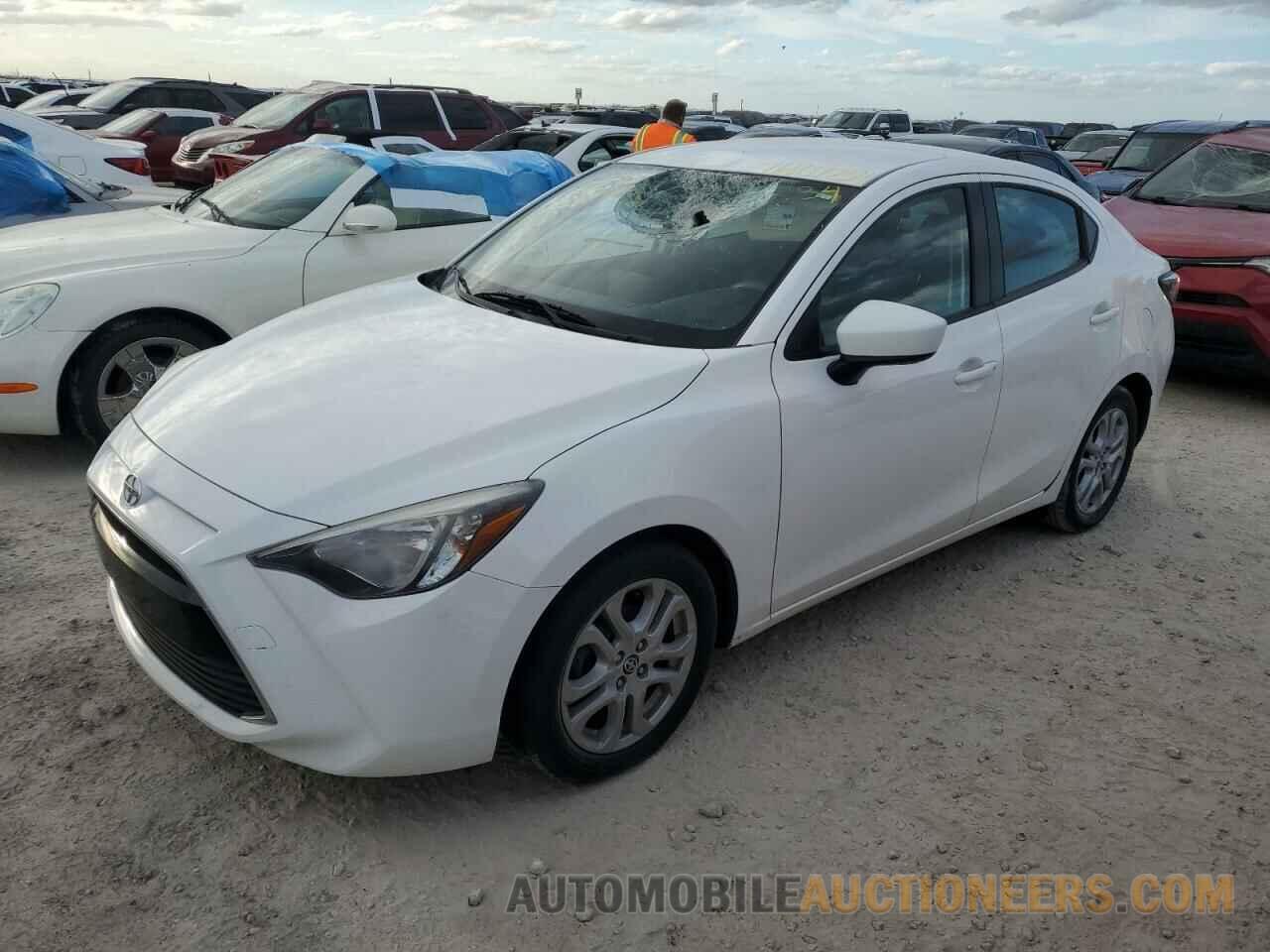 3MYDLBZV5GY134474 TOYOTA SCION 2016