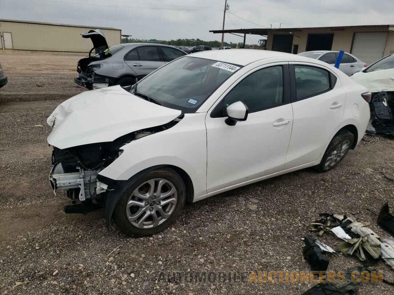 3MYDLBZV5GY139884 TOYOTA SCION 2016