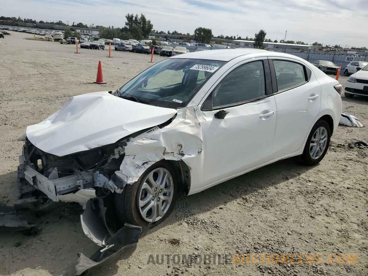 3MYDLBZV7GY114551 TOYOTA SCION 2016