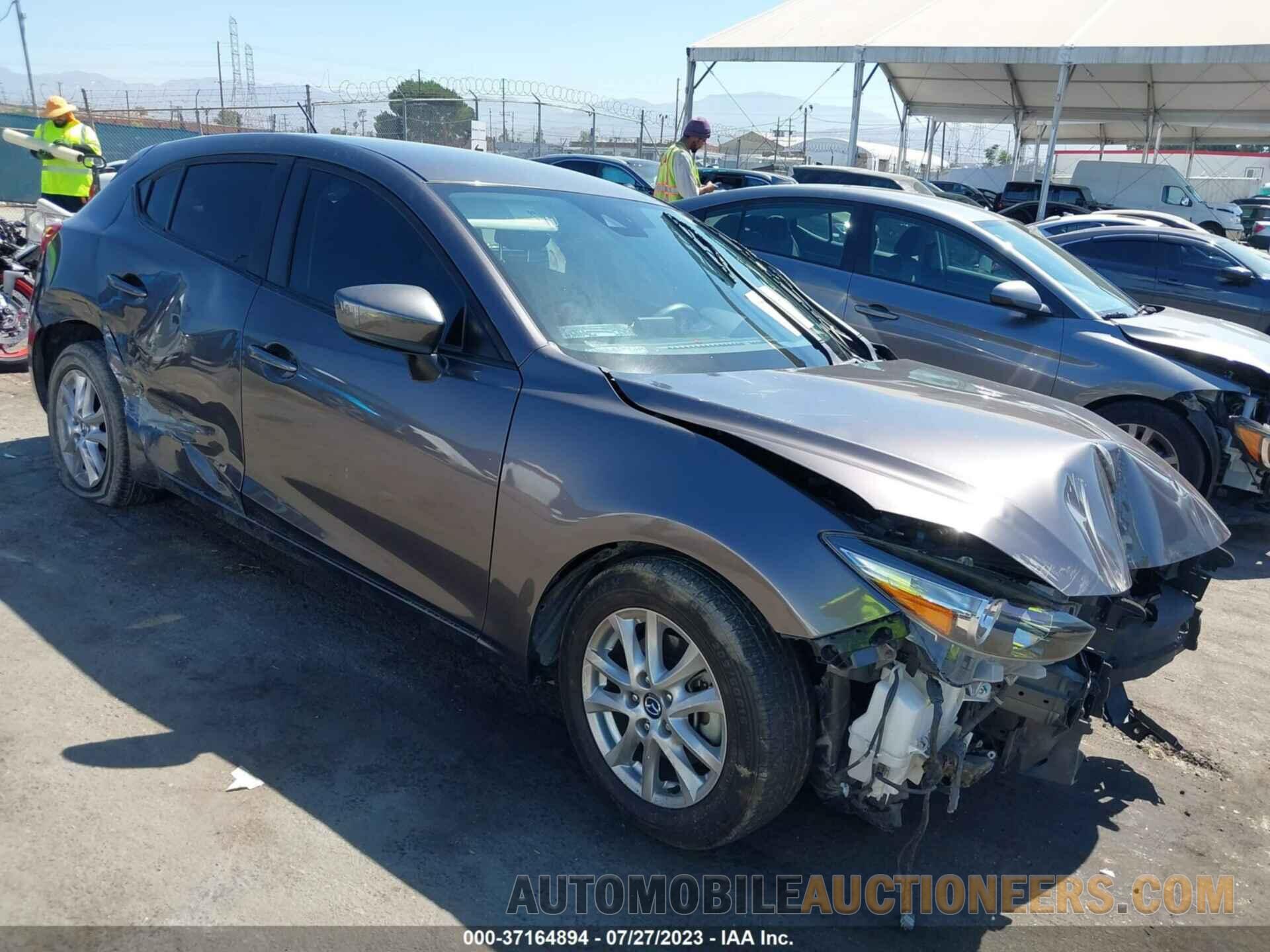 3MZBN1K70JM203184 MAZDA MAZDA3 5-DOOR 2018