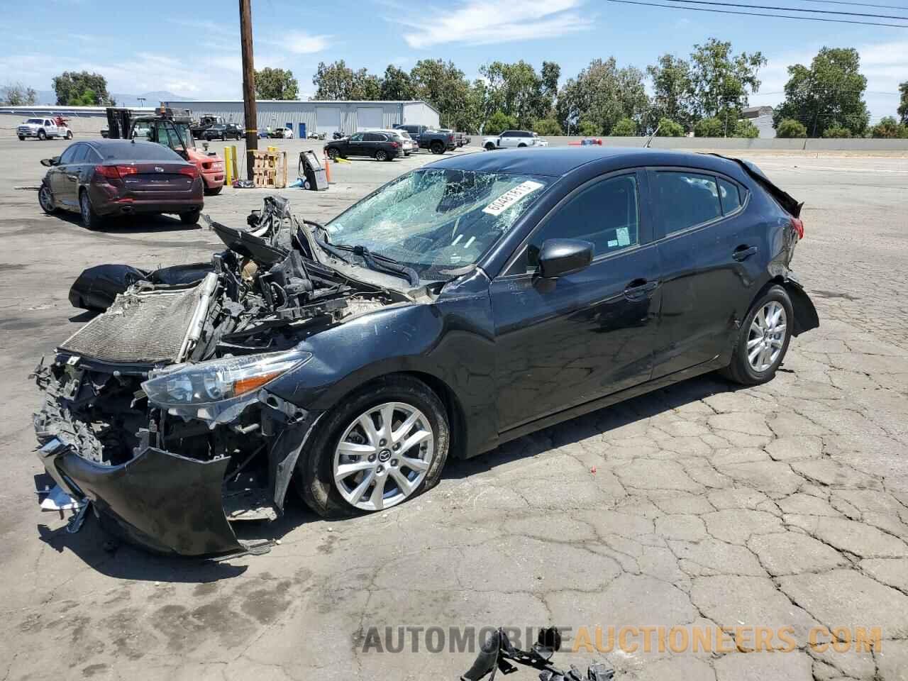 3MZBN1K70JM214945 MAZDA 3 2018