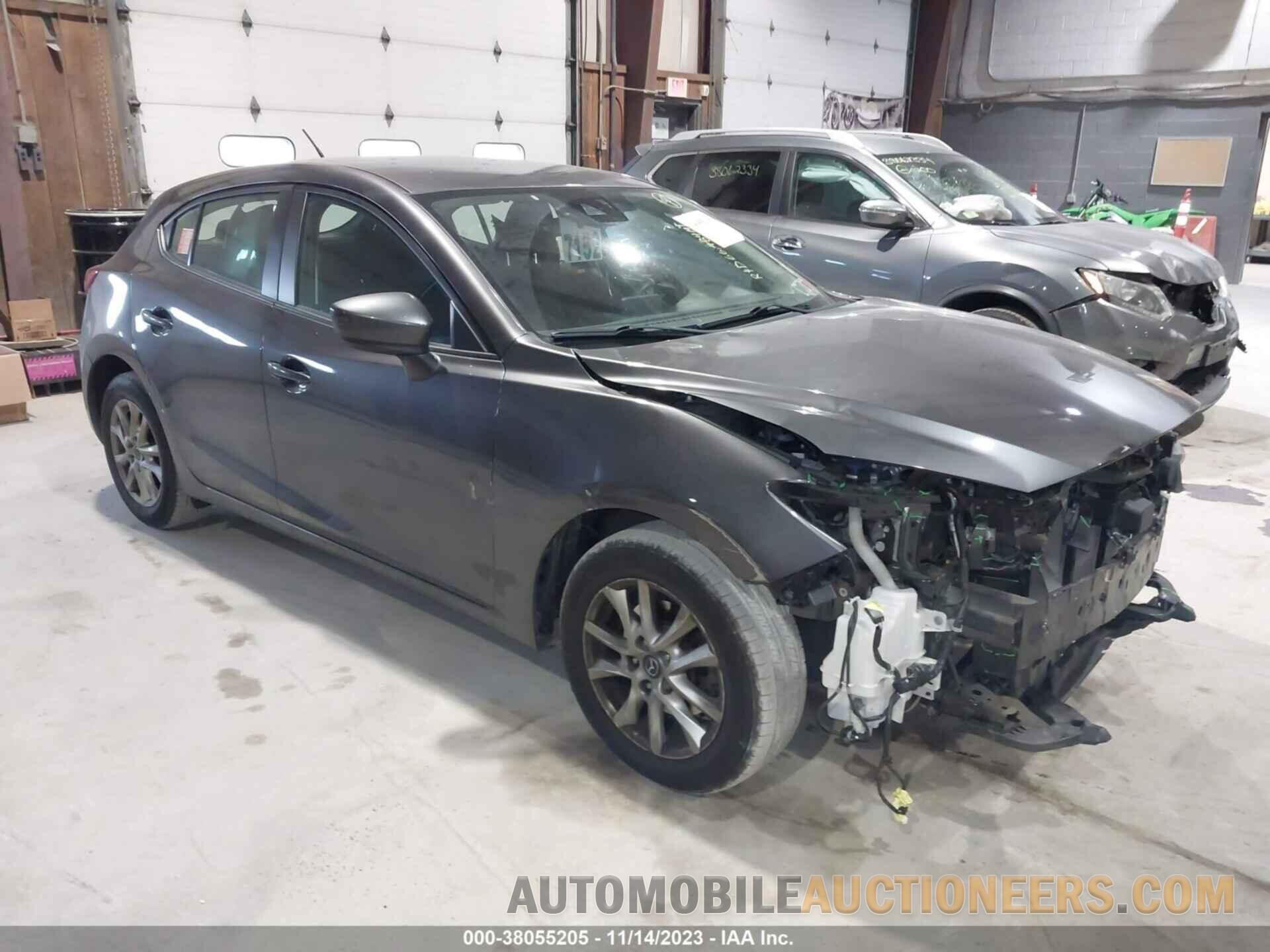 3MZBN1K79JM212675 MAZDA MAZDA3 2018