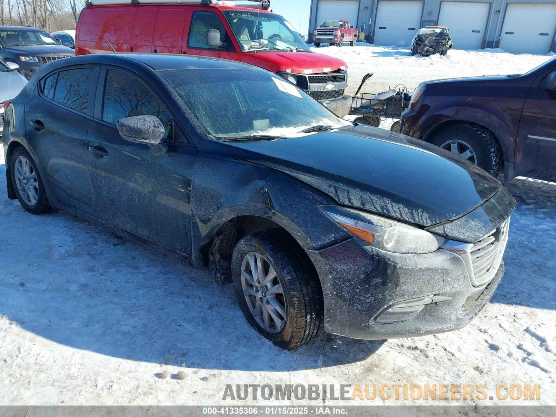 3MZBN1K7XHM139696 MAZDA MAZDA3 2017