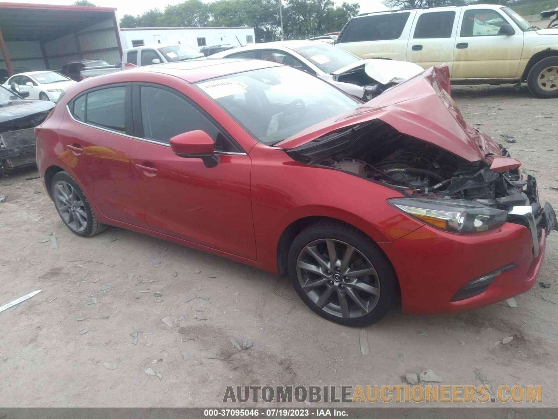 3MZBN1L30JM158856 MAZDA MAZDA3 5-DOOR 2018