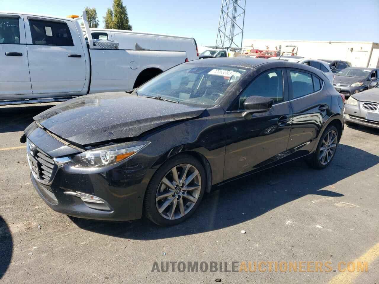 3MZBN1L30JM200412 MAZDA 3 2018