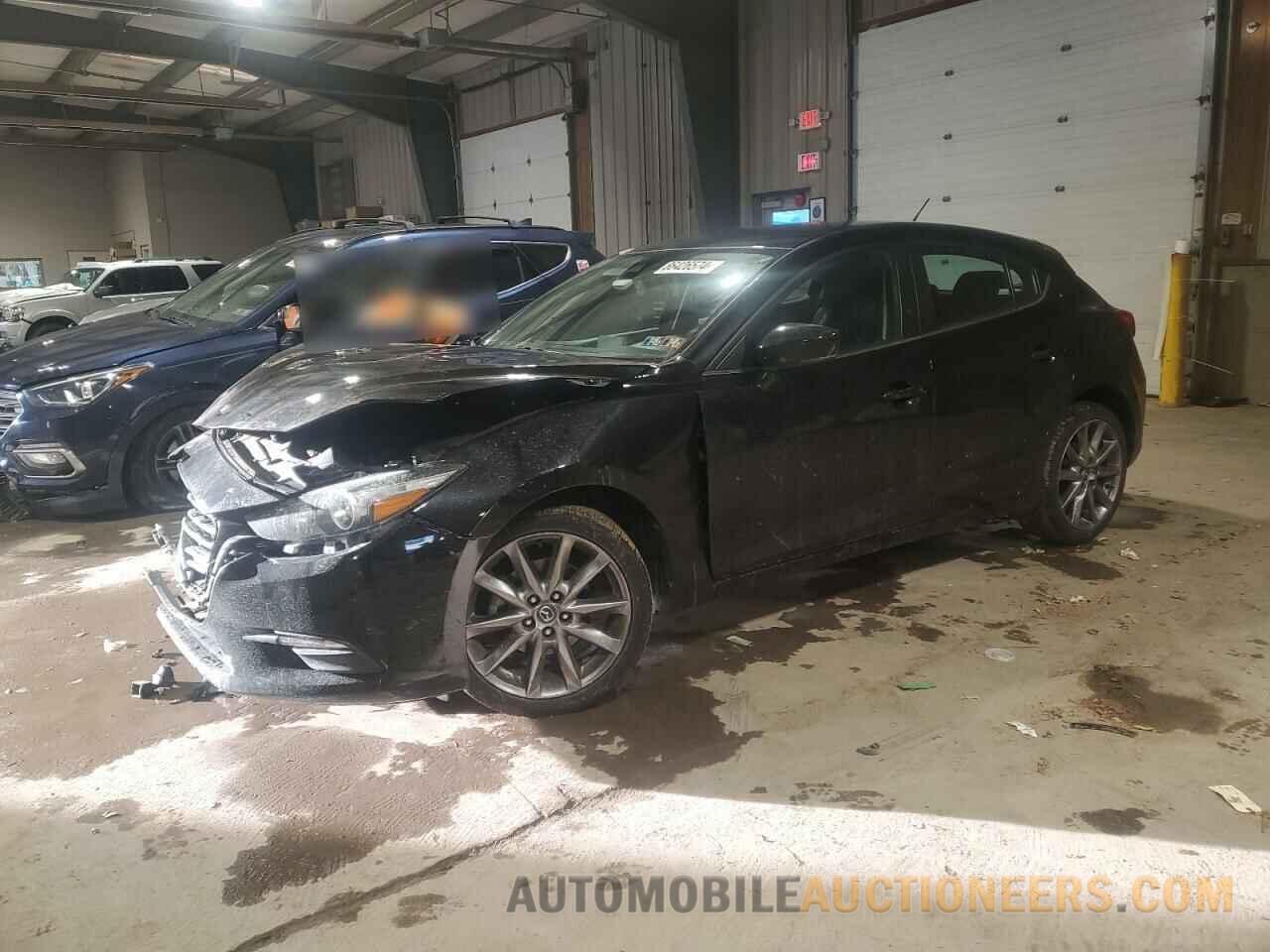 3MZBN1L30JM251795 MAZDA 3 2018