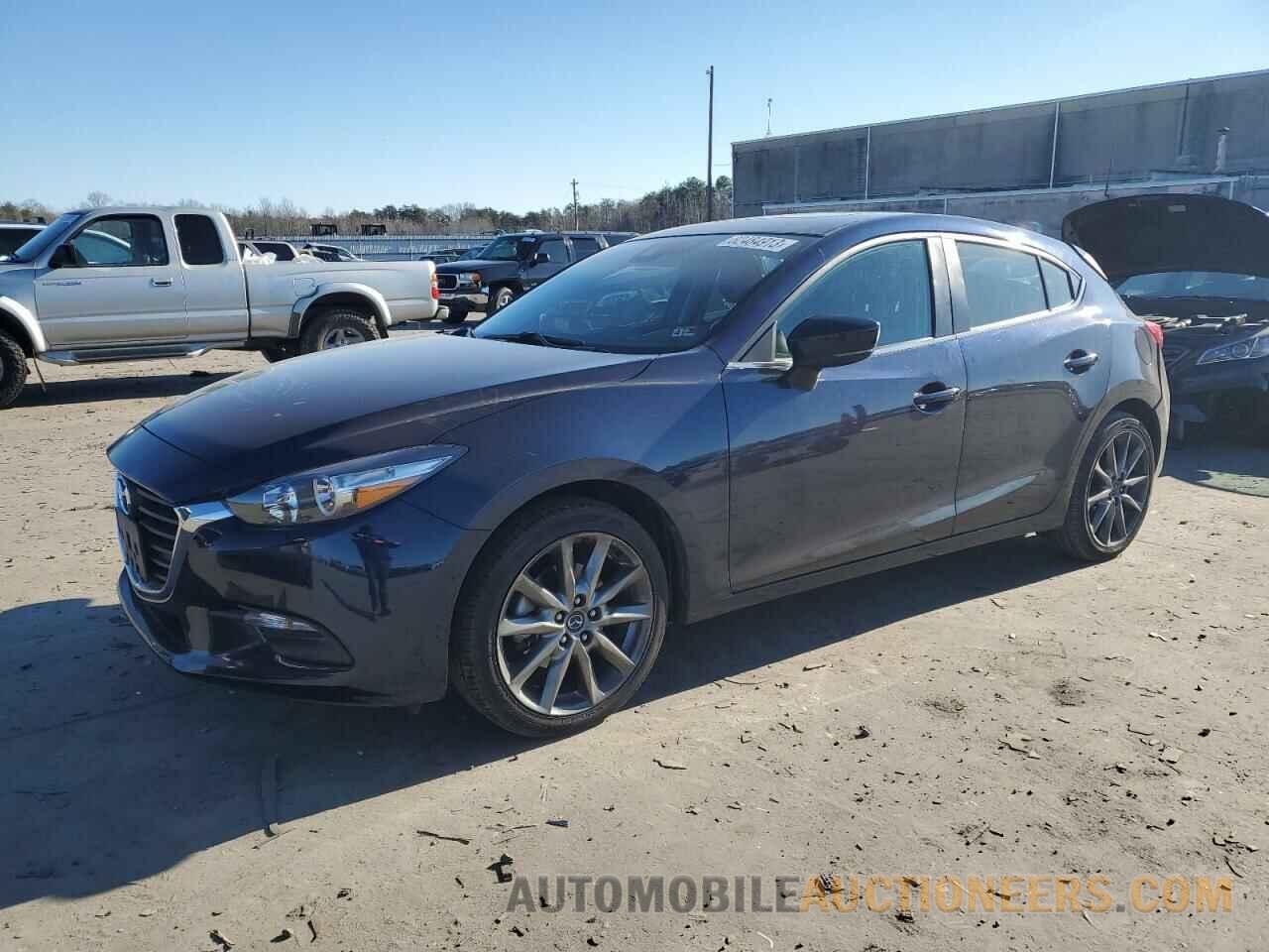 3MZBN1L30JM263364 MAZDA 3 2018