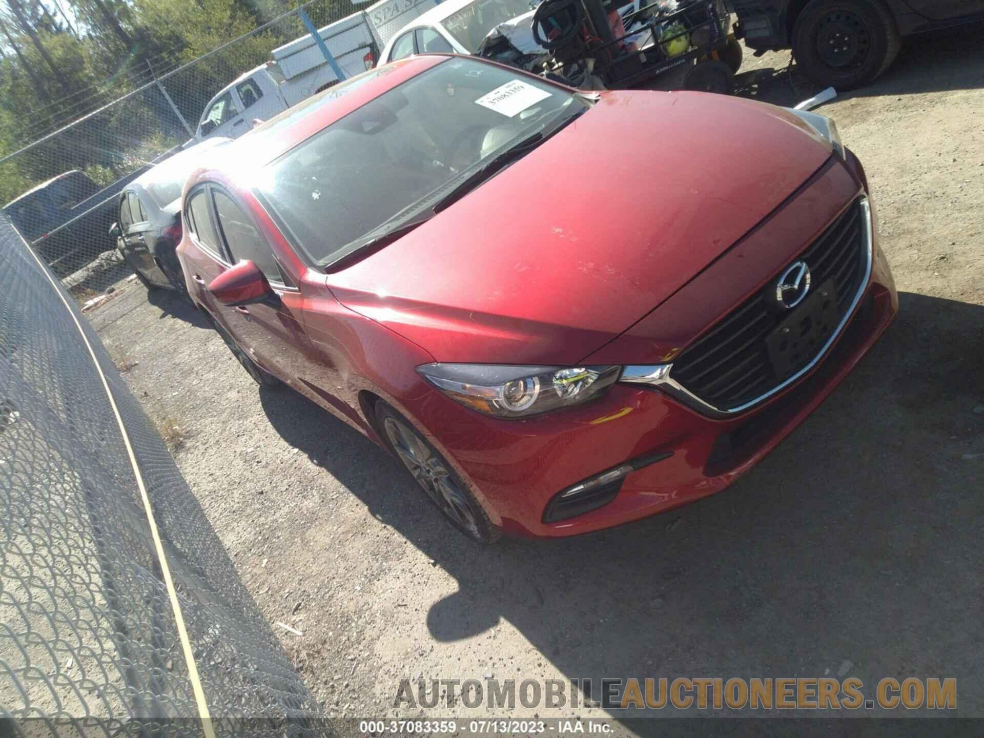 3MZBN1L32JM267299 MAZDA MAZDA3 5-DOOR 2018