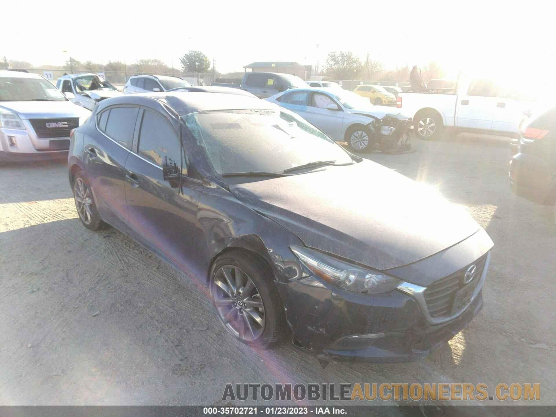 3MZBN1L32JM270042 MAZDA MAZDA3 2018