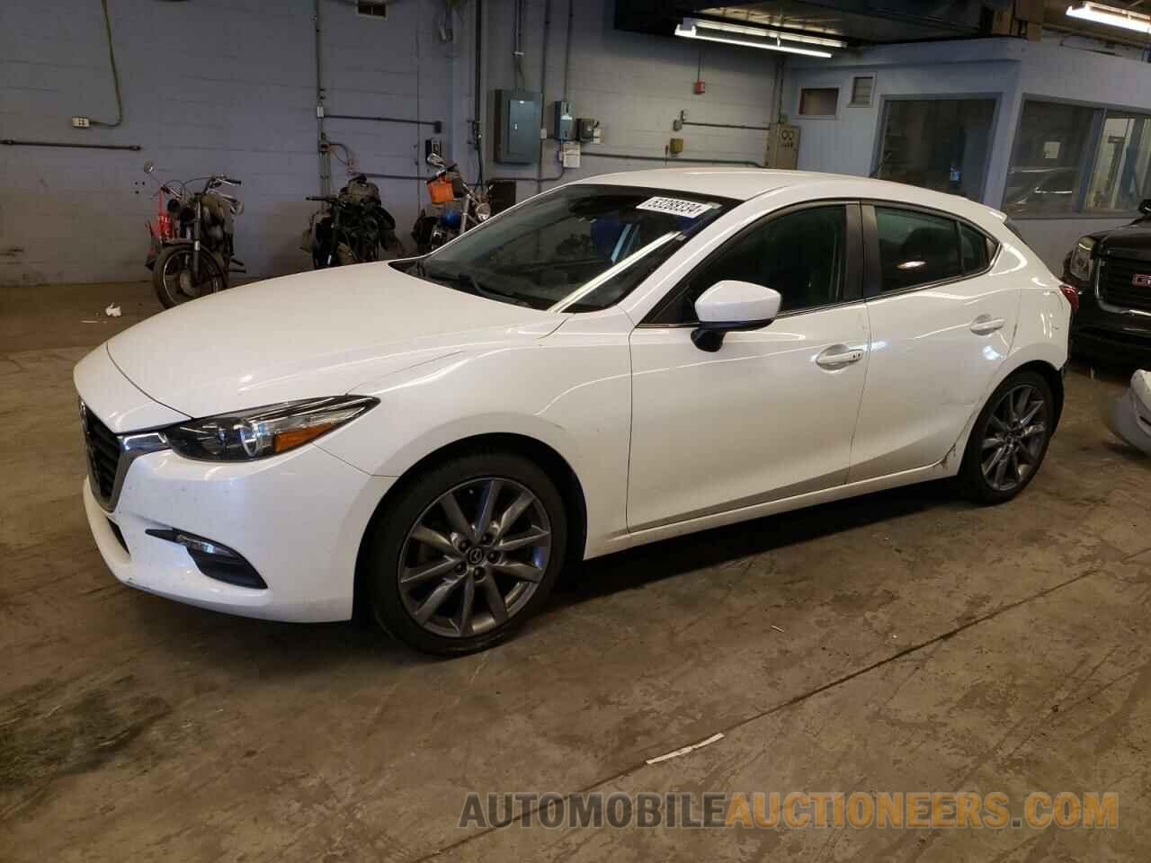 3MZBN1L33JM184819 MAZDA 3 2018