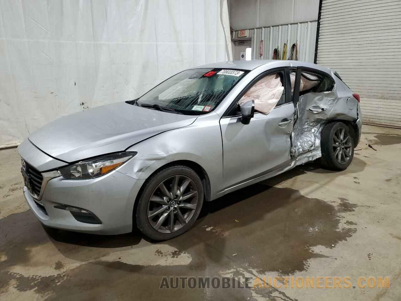 3MZBN1L33JM202977 MAZDA 3 2018