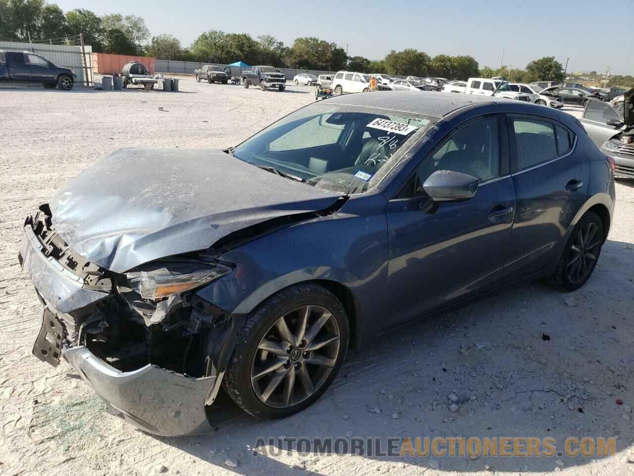 3MZBN1L33JM204597 MAZDA 3 2018