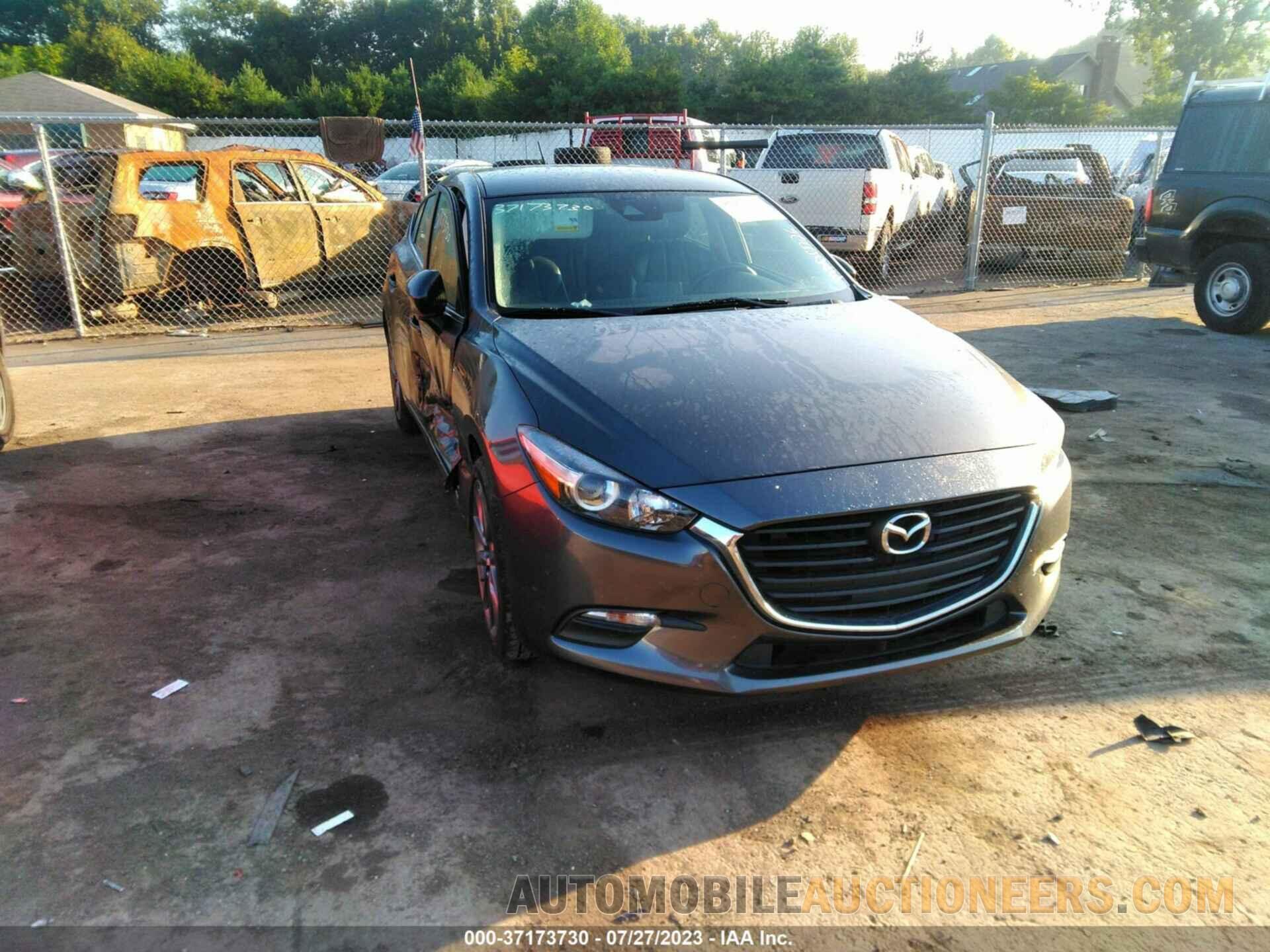 3MZBN1L34JM160562 MAZDA MAZDA3 5-DOOR 2018