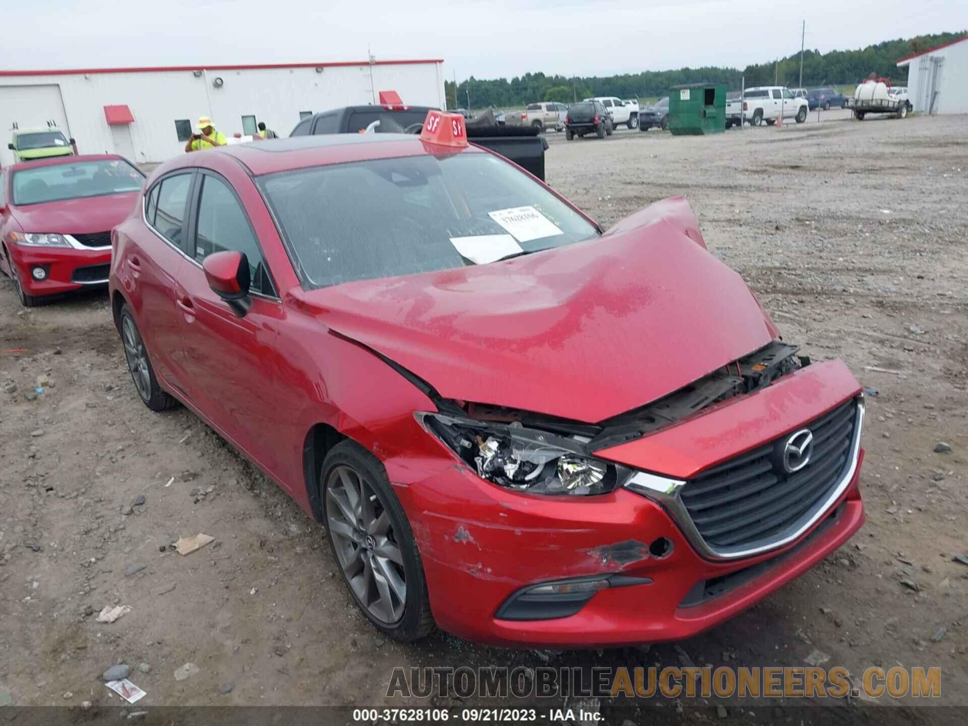 3MZBN1L34JM161887 MAZDA 3 2018