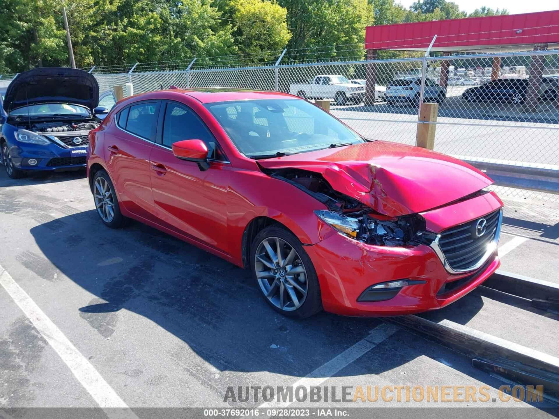 3MZBN1L34JM180911 MAZDA MAZDA3 5-DOOR 2018