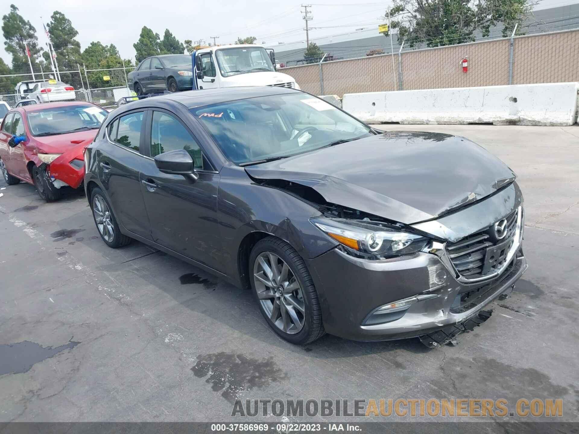 3MZBN1L34JM244932 MAZDA MAZDA3 5-DOOR 2018