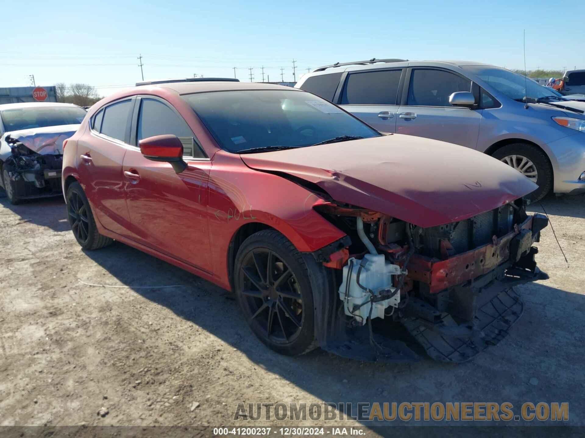 3MZBN1L35JM160697 MAZDA MAZDA3 2018