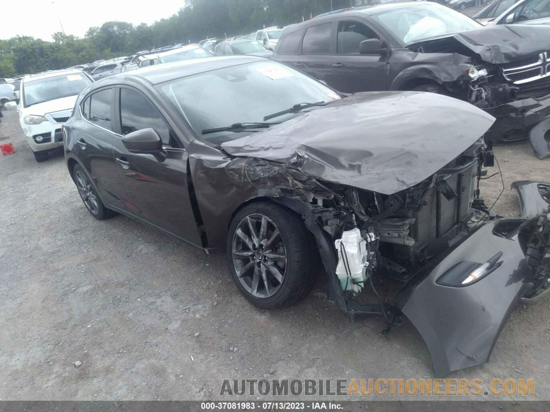 3MZBN1L35JM182165 MAZDA MAZDA3 5-DOOR 2018