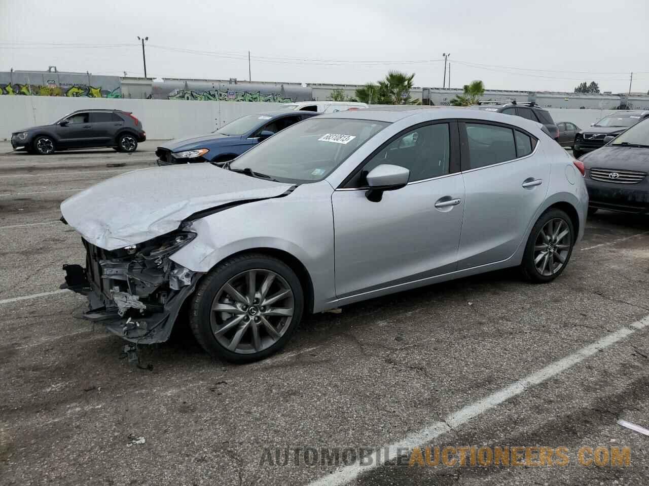 3MZBN1L35JM187656 MAZDA 3 2018