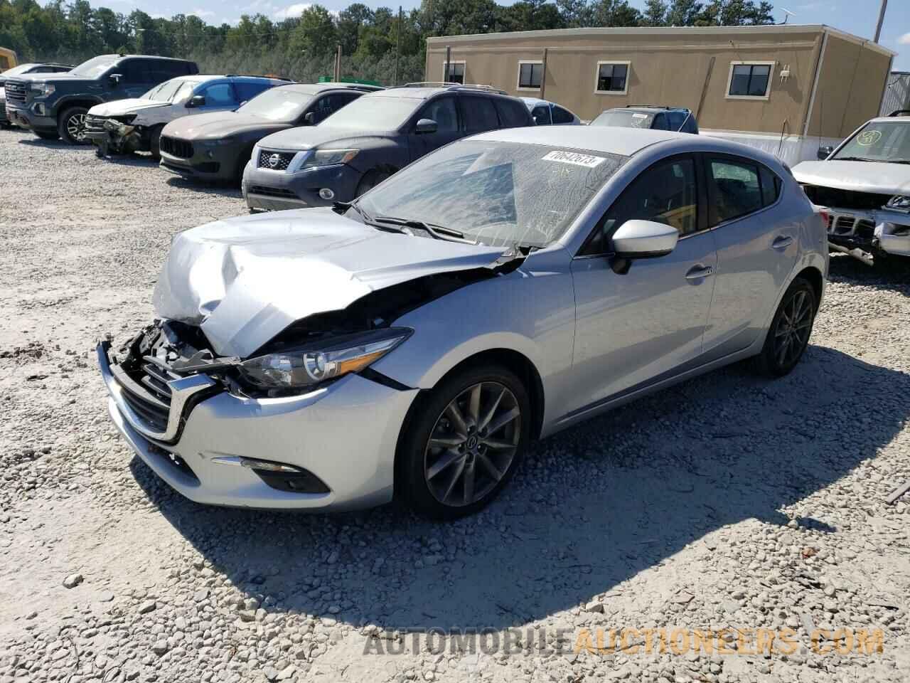 3MZBN1L35JM206576 MAZDA 3 2018