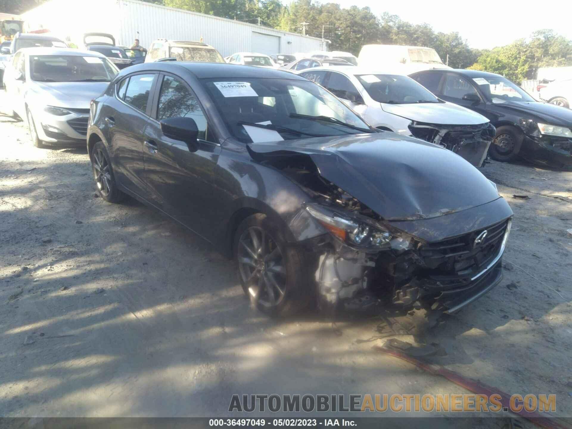 3MZBN1L35JM213186 MAZDA MAZDA3 5-DOOR 2018