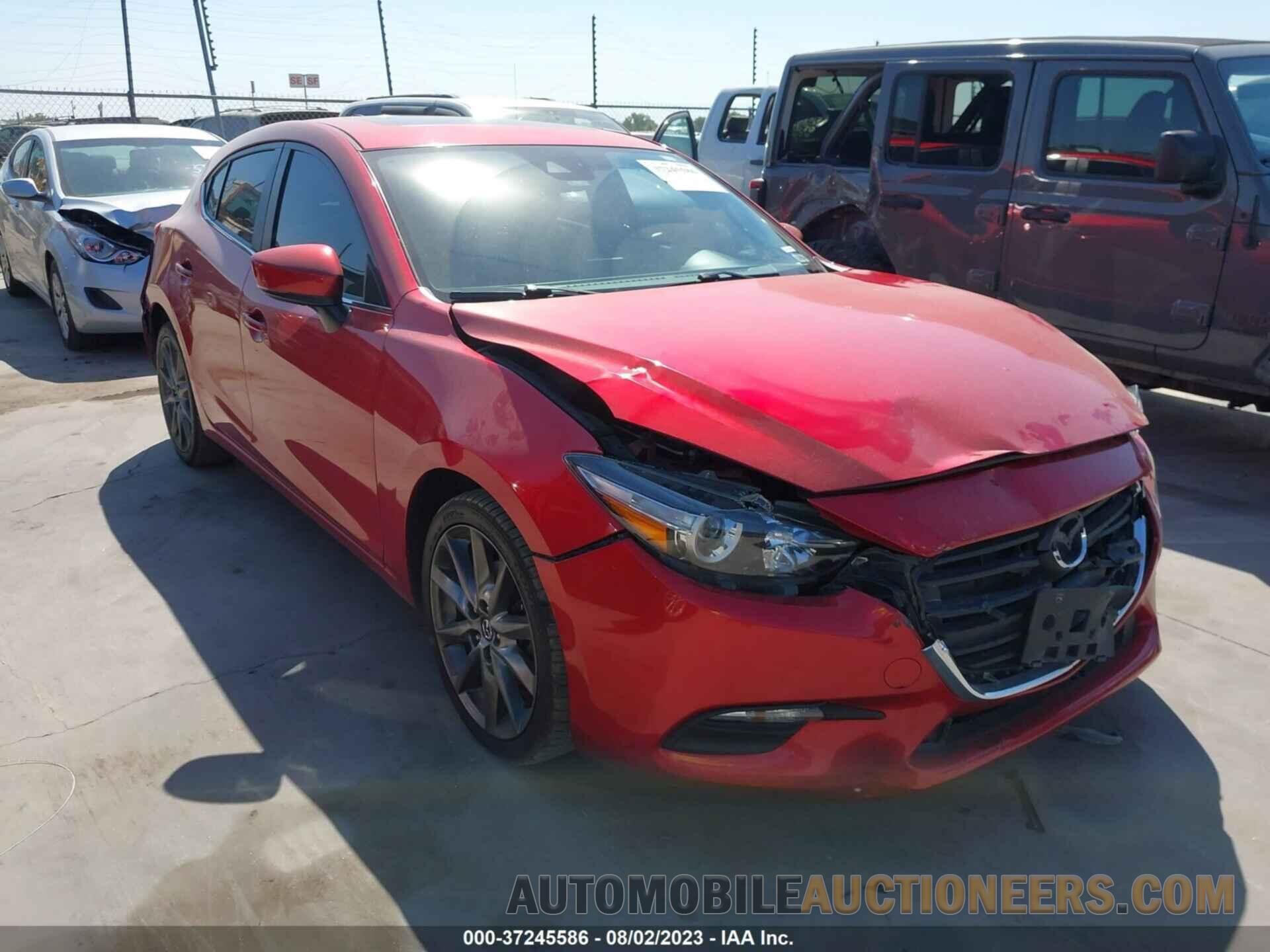 3MZBN1L35JM258211 MAZDA MAZDA3 5-DOOR 2018