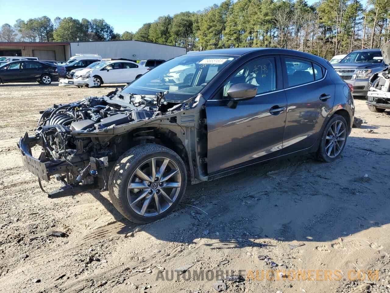 3MZBN1L36JM181459 MAZDA 3 2018