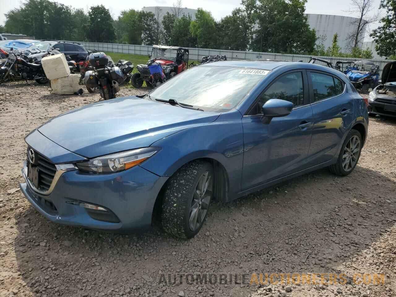 3MZBN1L36JM230952 MAZDA 3 2018