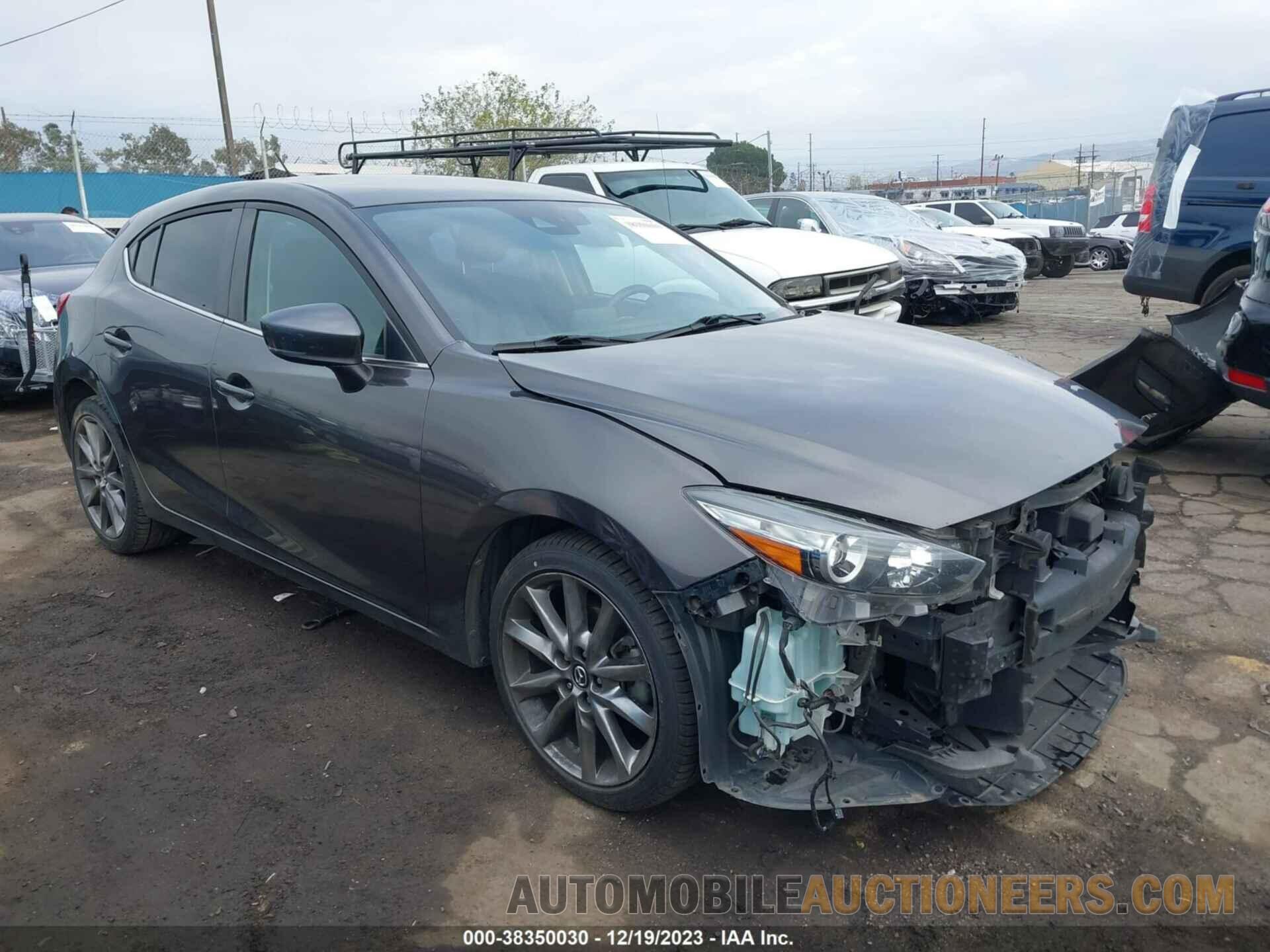 3MZBN1L37JM165173 MAZDA 3 2018