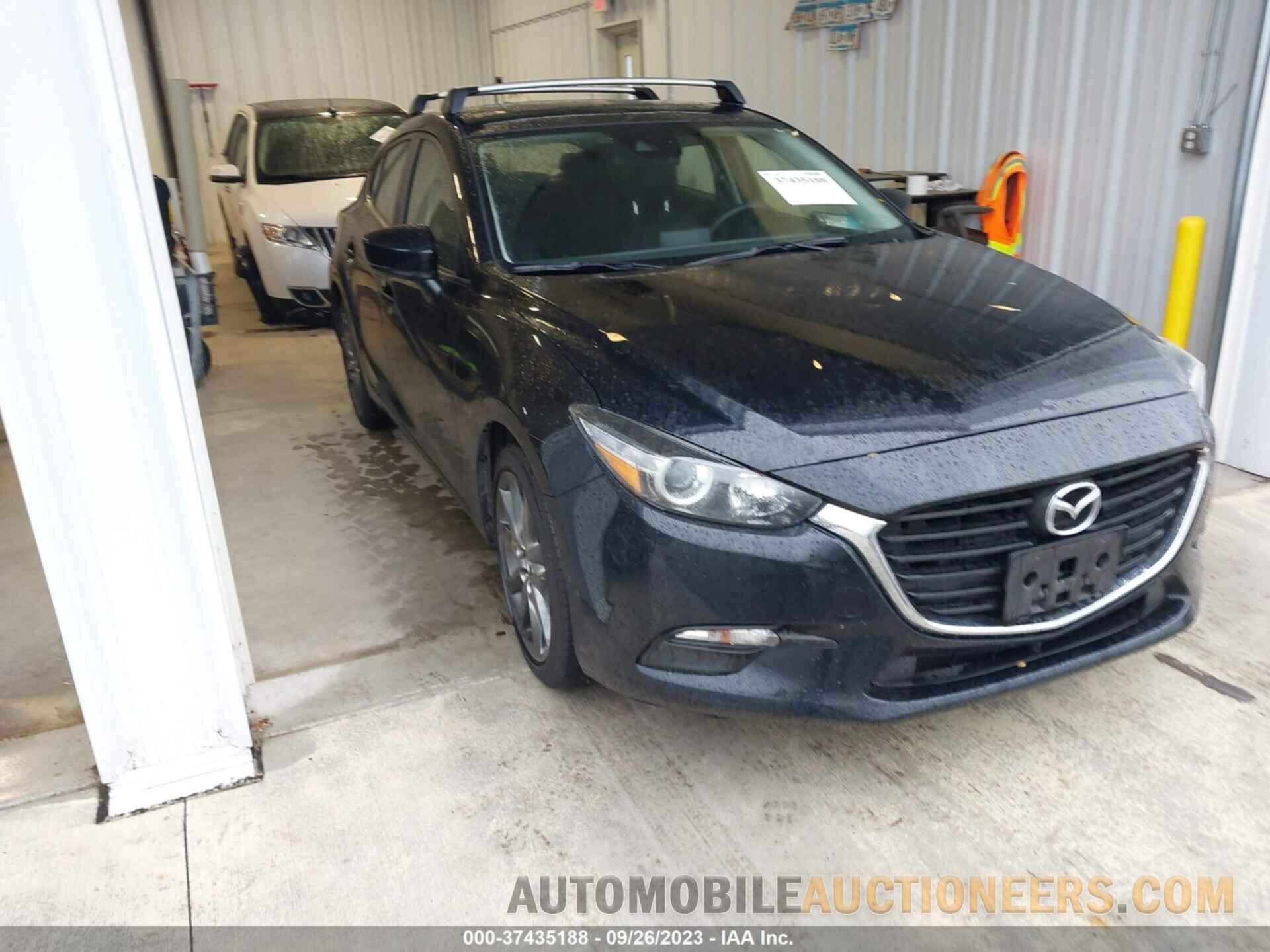 3MZBN1L37JM268948 MAZDA MAZDA3 5-DOOR 2018