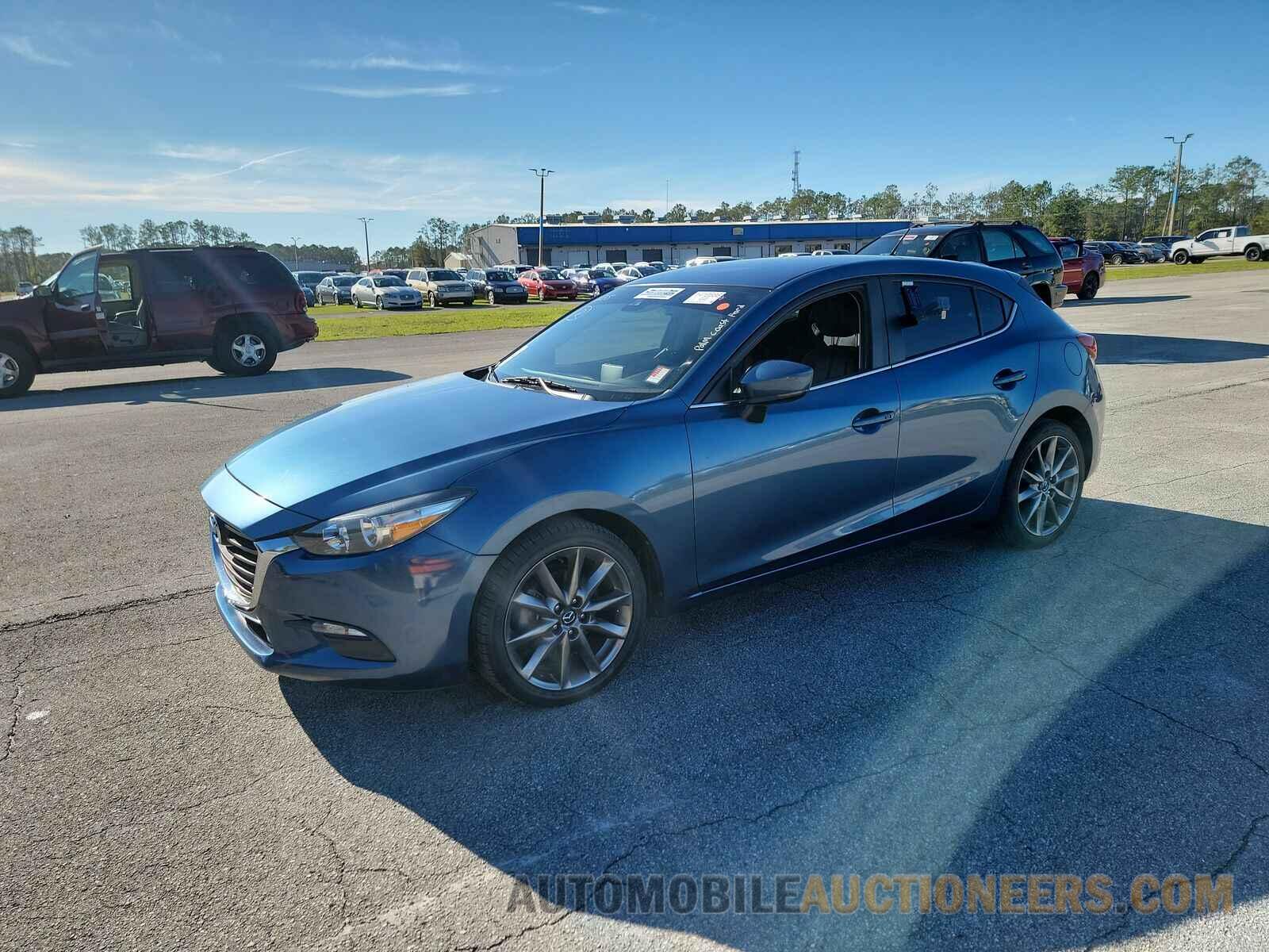 3MZBN1L38JM206507 Mazda Mazda3 5-Door 2018