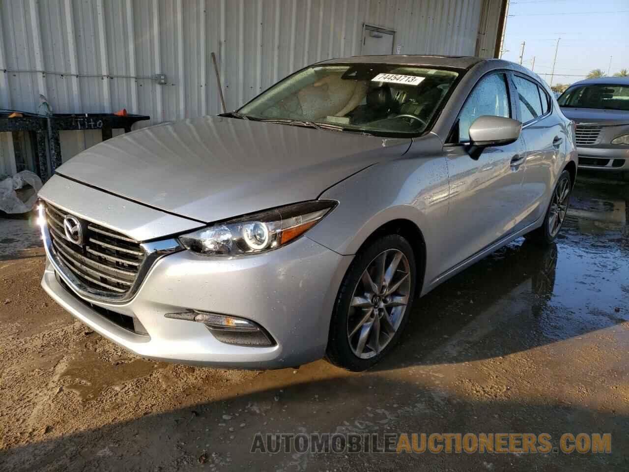 3MZBN1L38JM217605 MAZDA 3 2018