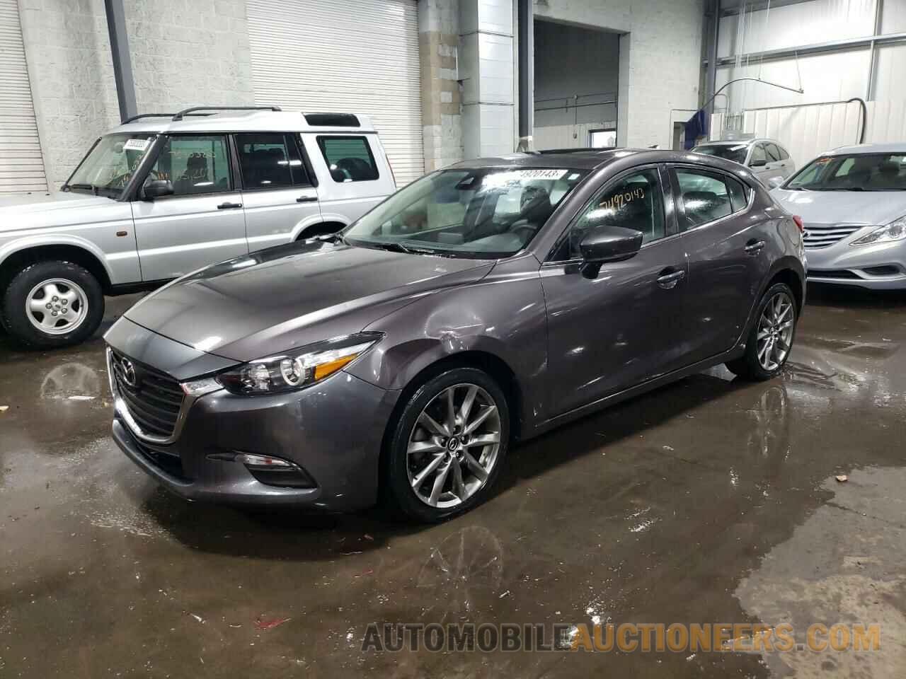 3MZBN1L39JM240195 MAZDA 3 2018