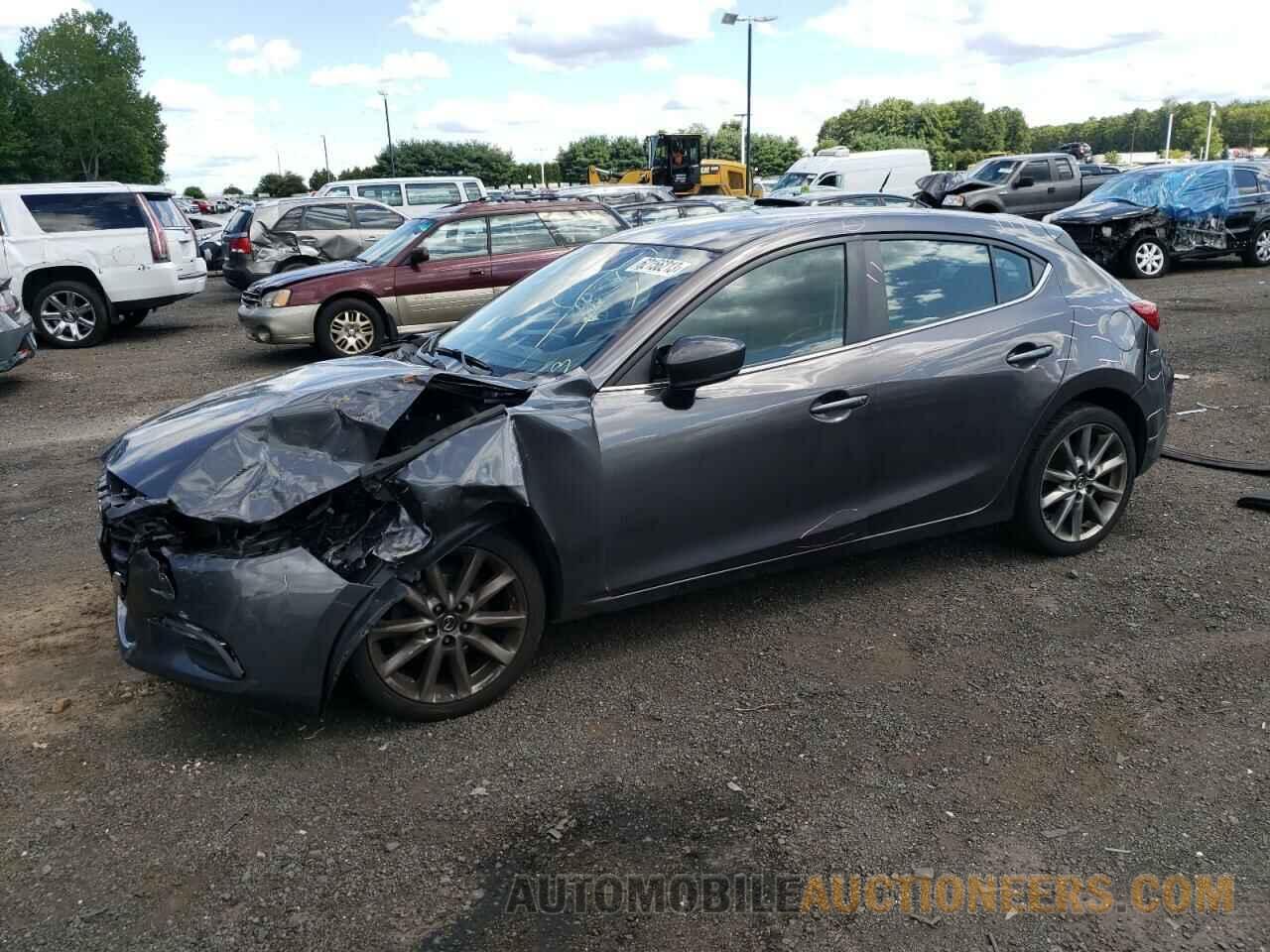 3MZBN1L39JM240391 MAZDA 3 2018