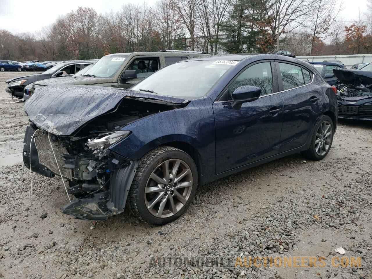 3MZBN1L39JM242366 MAZDA 3 2018