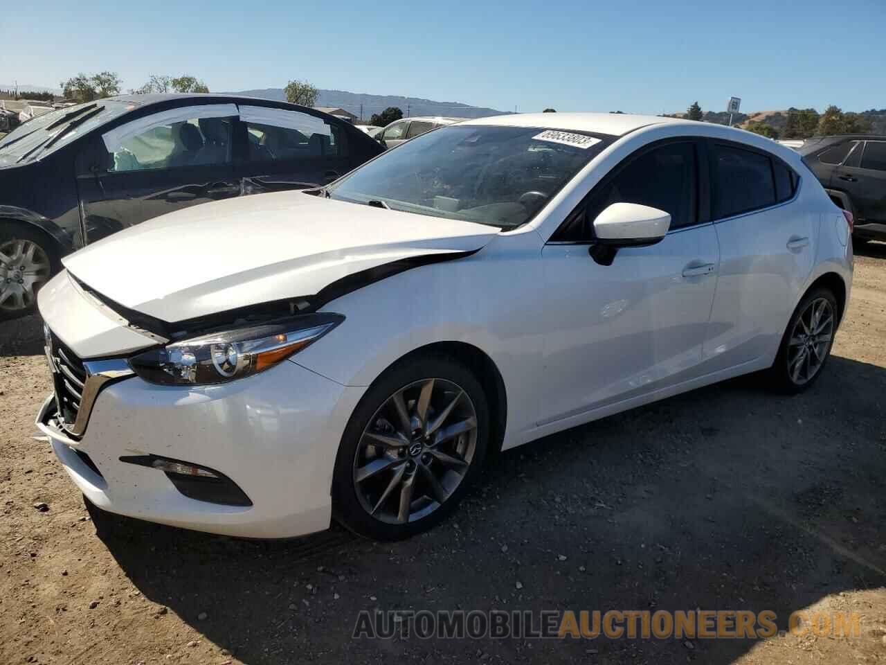 3MZBN1L3XJM165474 MAZDA 3 2018