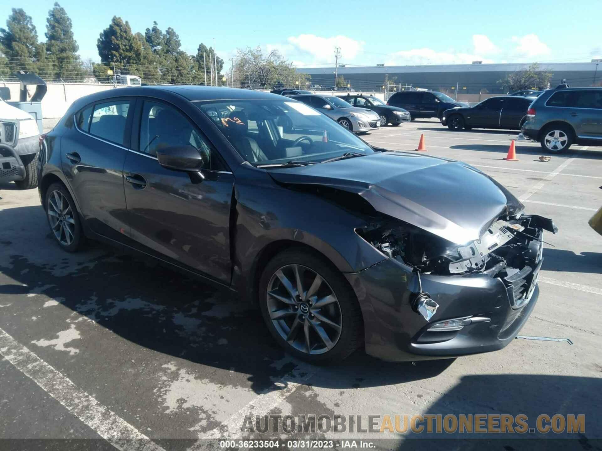 3MZBN1L3XJM195994 MAZDA MAZDA3 5-DOOR 2018