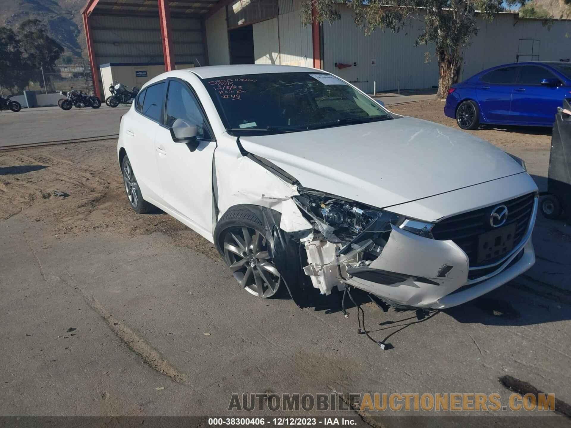 3MZBN1L3XJM222319 MAZDA MAZDA3 2018