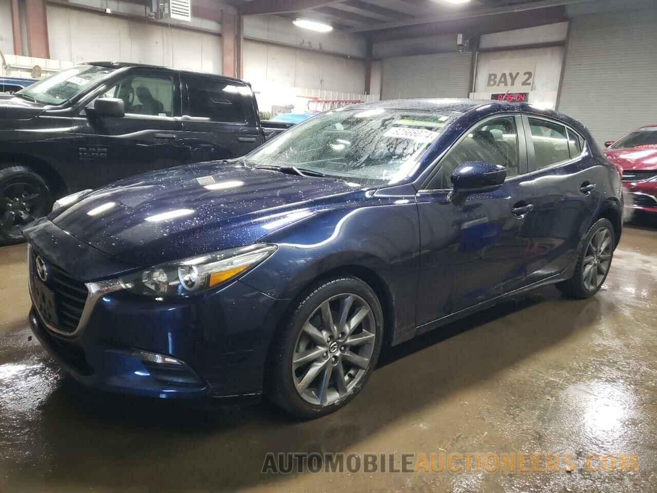 3MZBN1L3XJM269737 MAZDA 3 2018