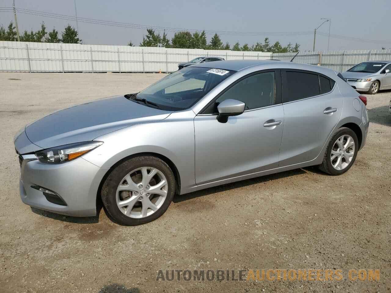 3MZBN1L72JM245757 MAZDA 3 2018