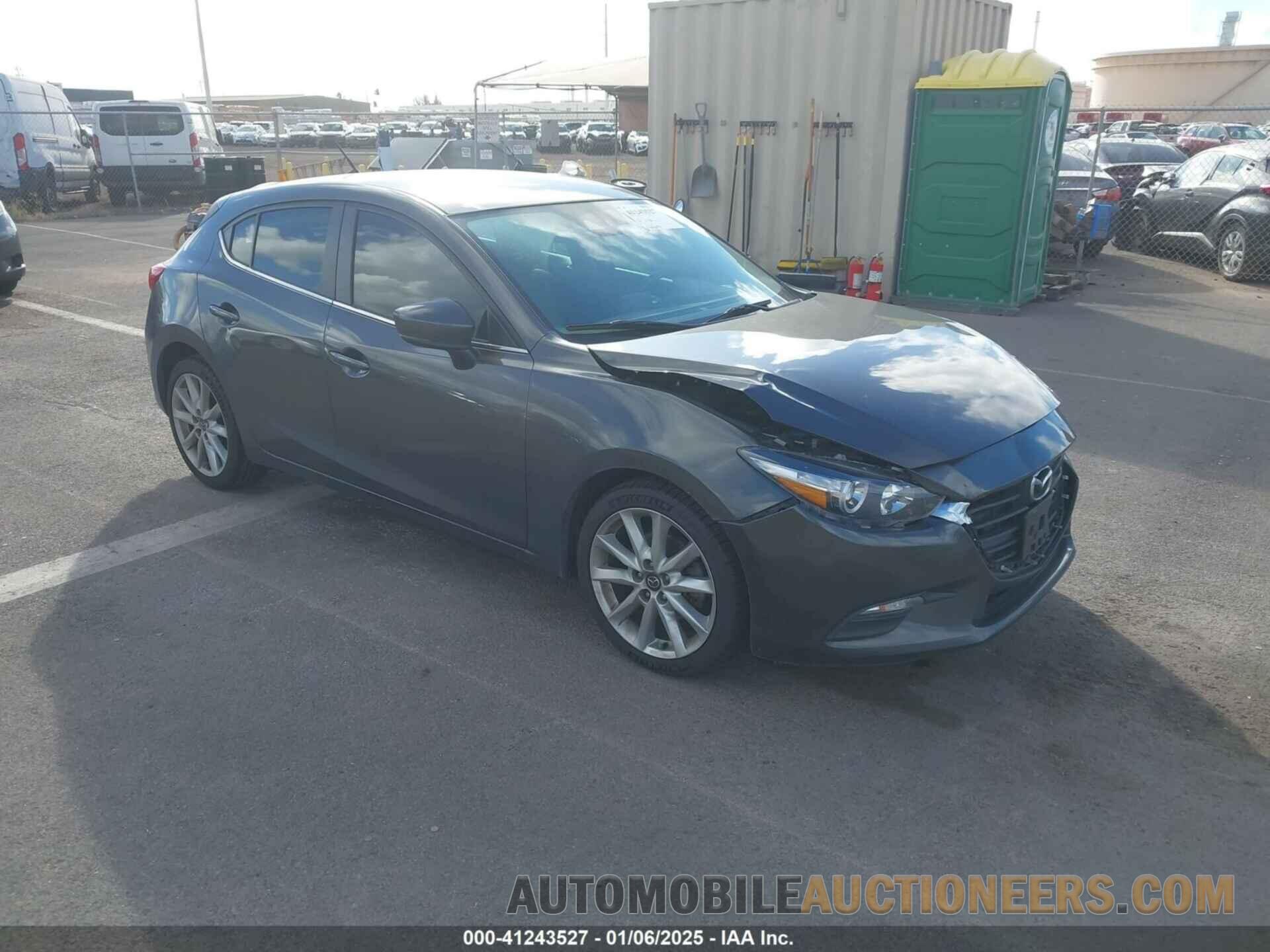 3MZBN1L75HM109438 MAZDA MAZDA3 2017