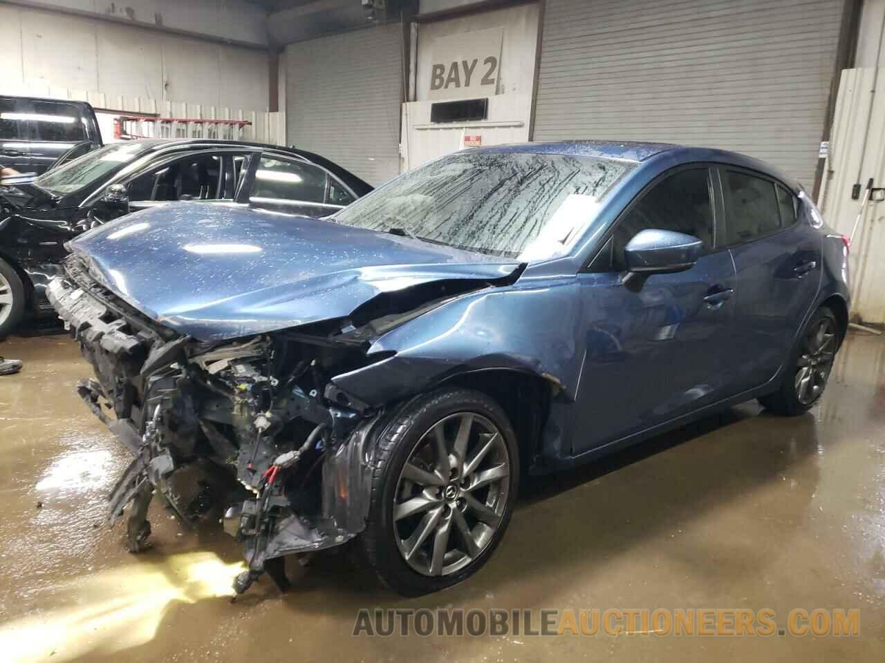 3MZBN1M30JM202272 MAZDA 3 2018