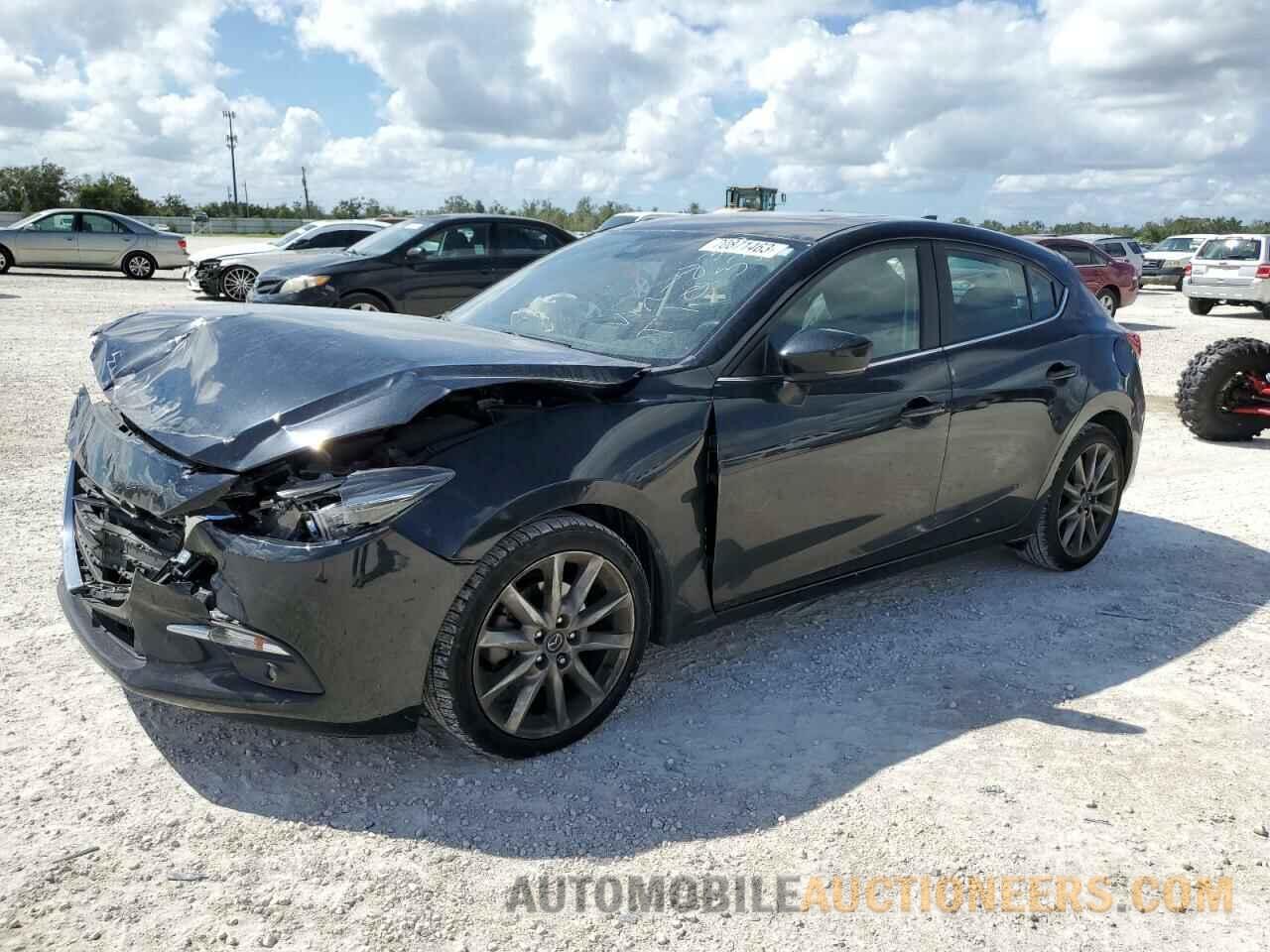 3MZBN1M33JM178369 MAZDA 3 2018